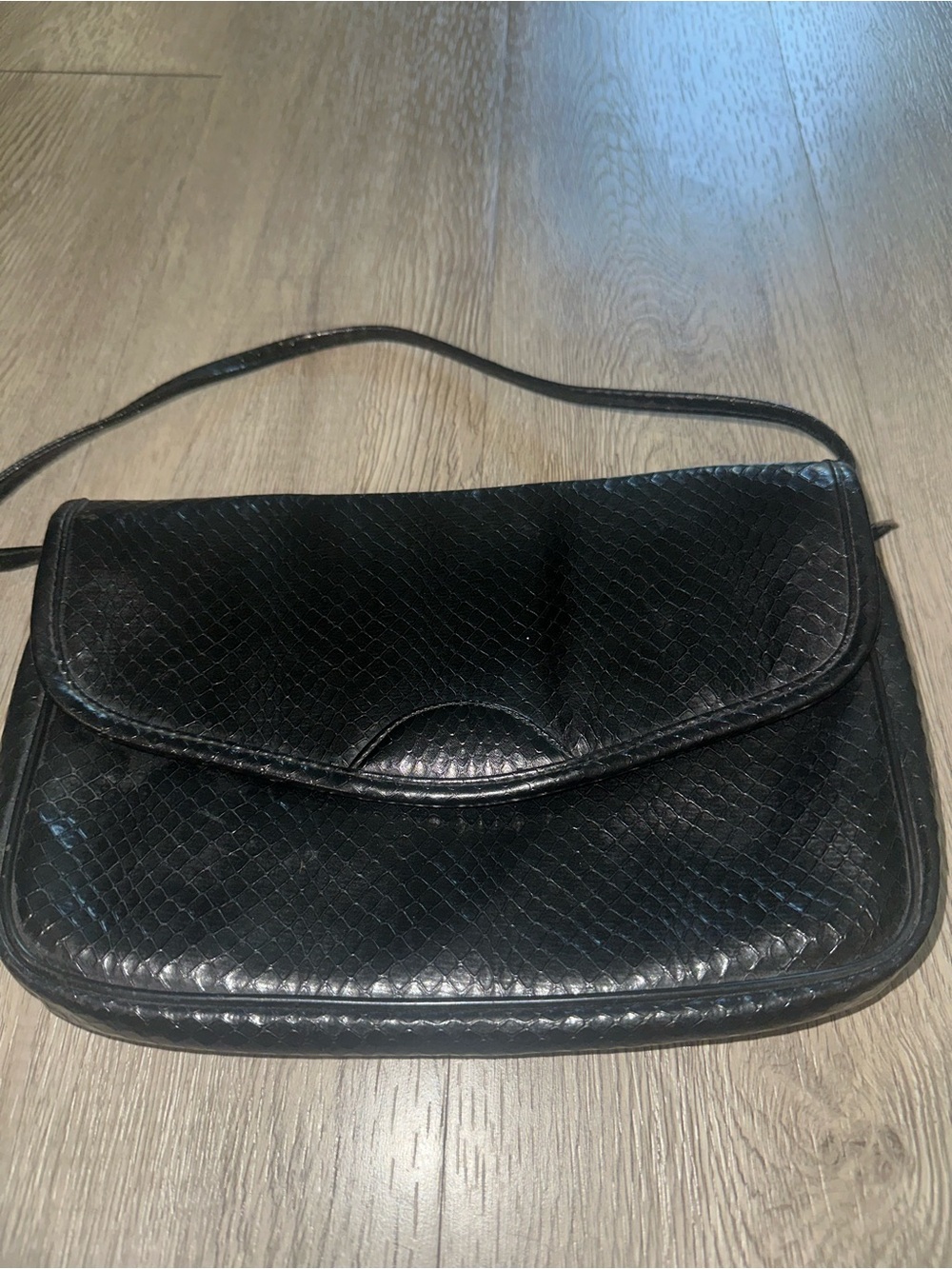 Vtg Black Embossed Snakeskin Leather Clutch Crossbody Bag Purse